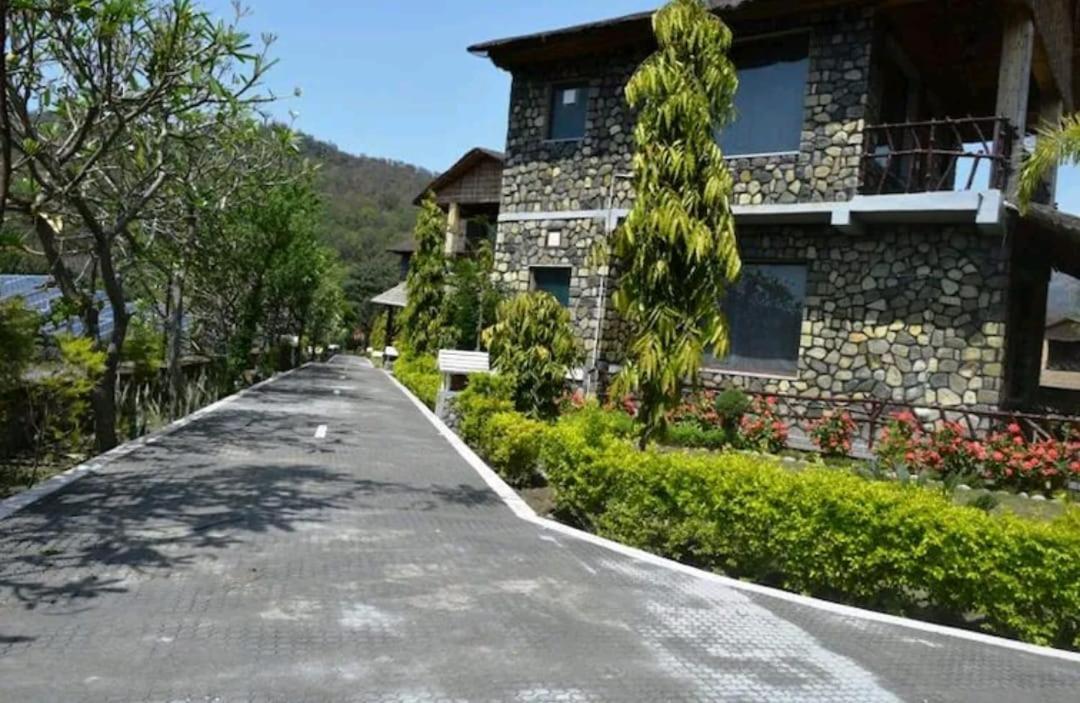 Kabeela Tashree Resort Ranikhet Exteriér fotografie